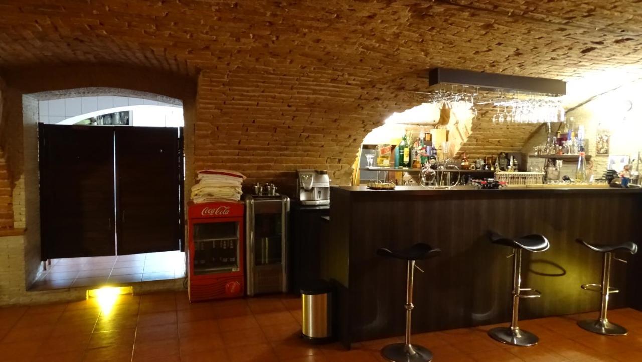 Casa Elysee Hotell Deva Exteriör bild